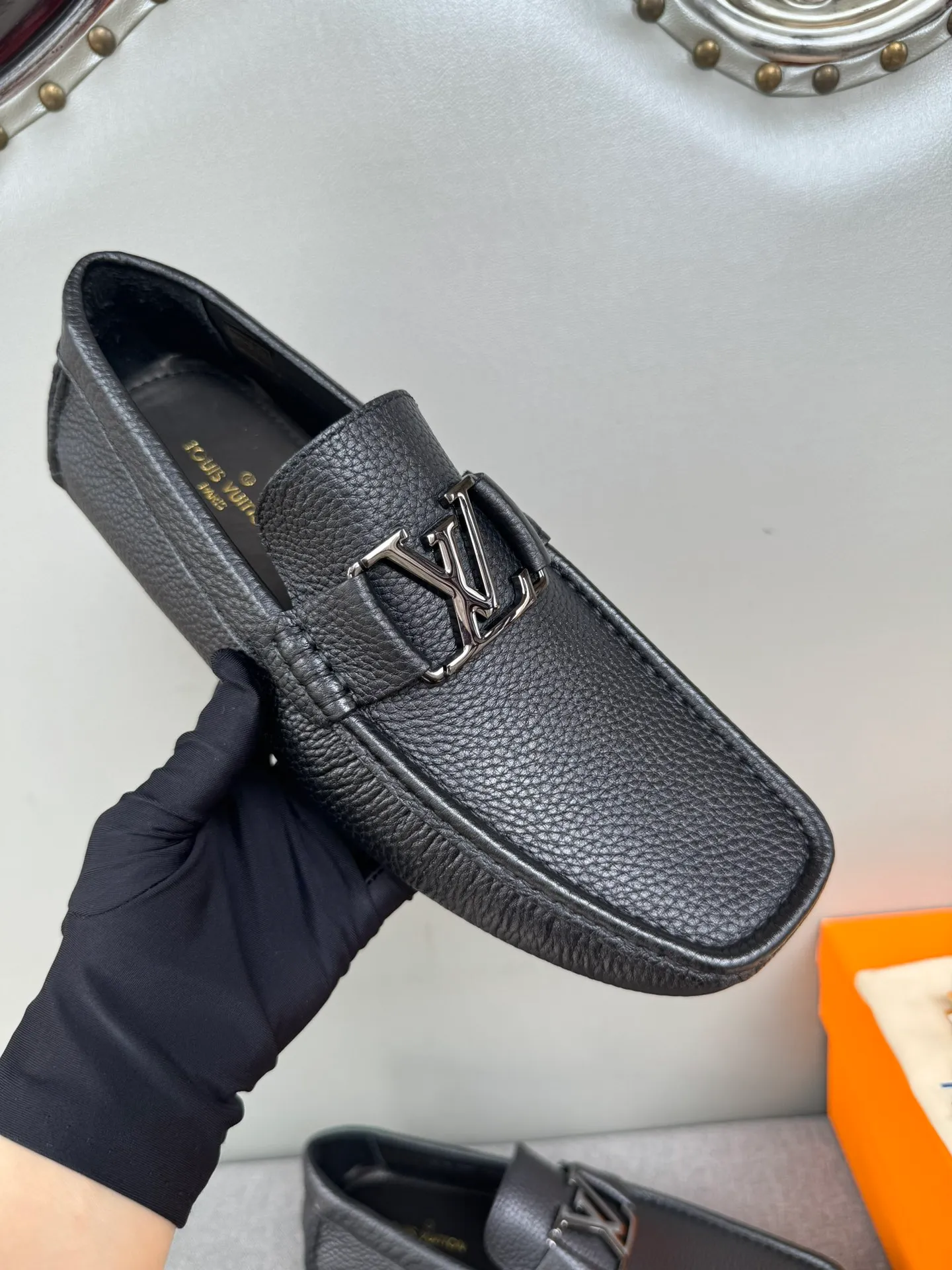 Batch 740💰[strong][strong][strong] Original order quality, new models at the counter, LV Louis Vuitton counter new models, handmade men's driving shoes, bean shoes, slip-on shoes, lazy shoes, exquisite hand-stitching, workmanship details comparable to the counters, Italian imported pebbled cowhide, water-dyed cowhide lining, sweat-absorbent and deodorant, black, 39-44 in large quantities in stock (38, 45 custom-made)